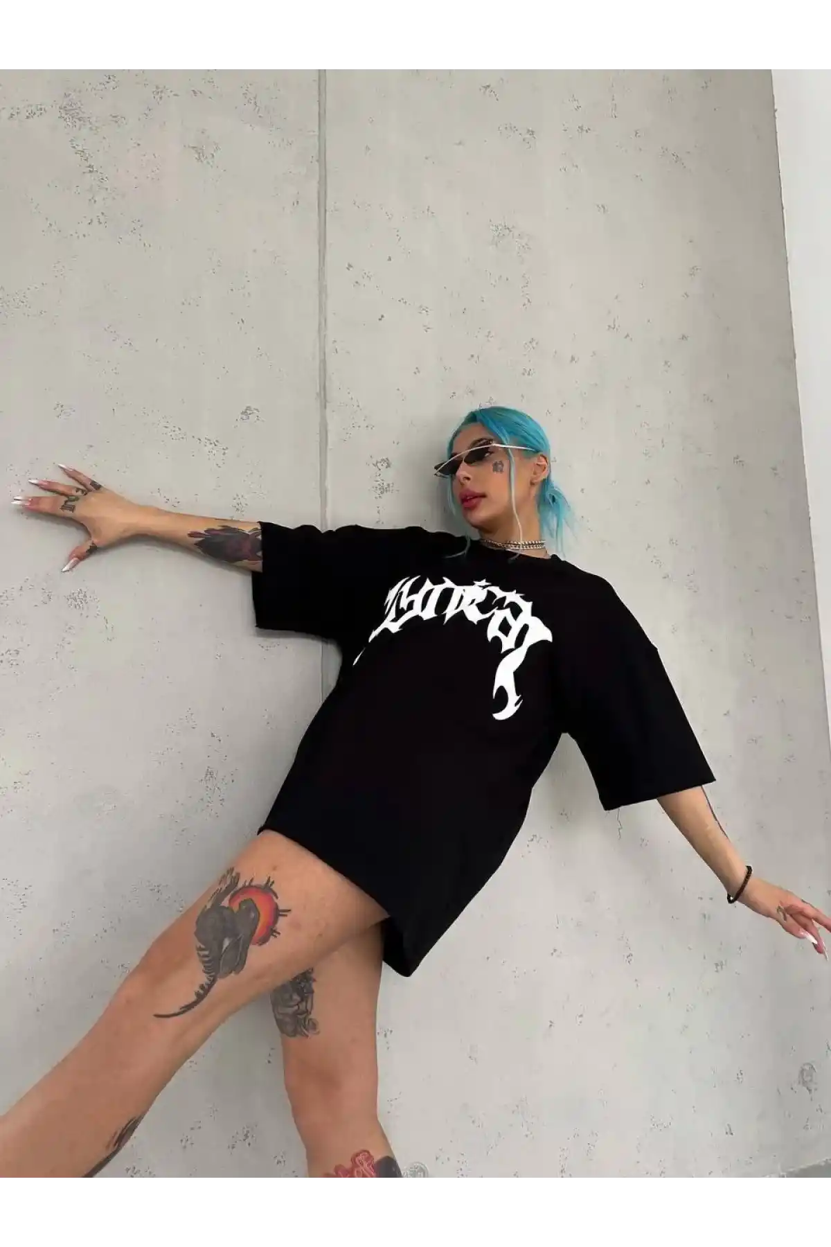 kadın  Bisiklet Yaka Baskılı Oversize T-Shirt - Siyah