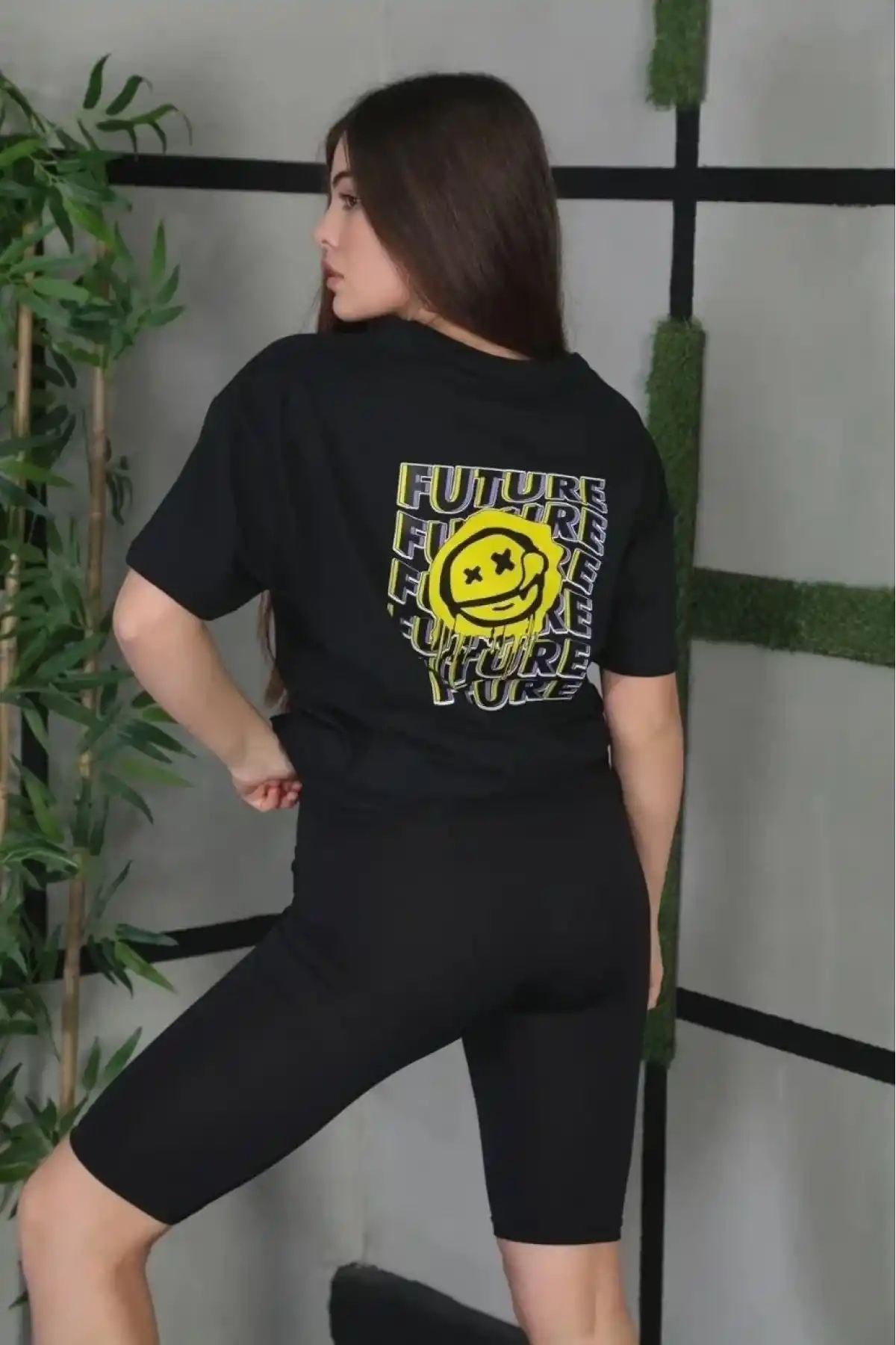 Kadın Bisiklet Yaka Baskılı Oversize T-Shirt - Siyah