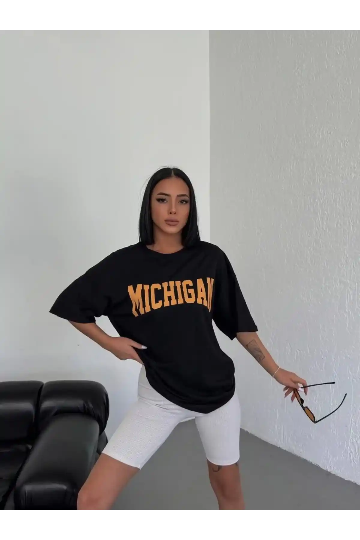 kadın Bisiklet Yaka Baskılı Oversize T-Shirt - Siyah