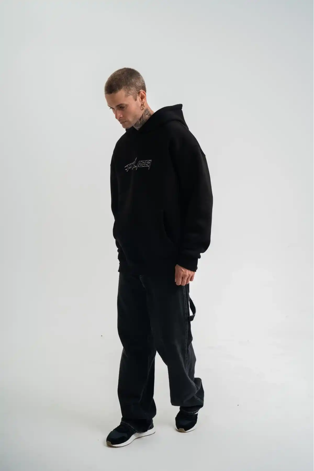 ERKEK Üç İplik Kapşonlu Nakışlı SweatShirt - Siyah