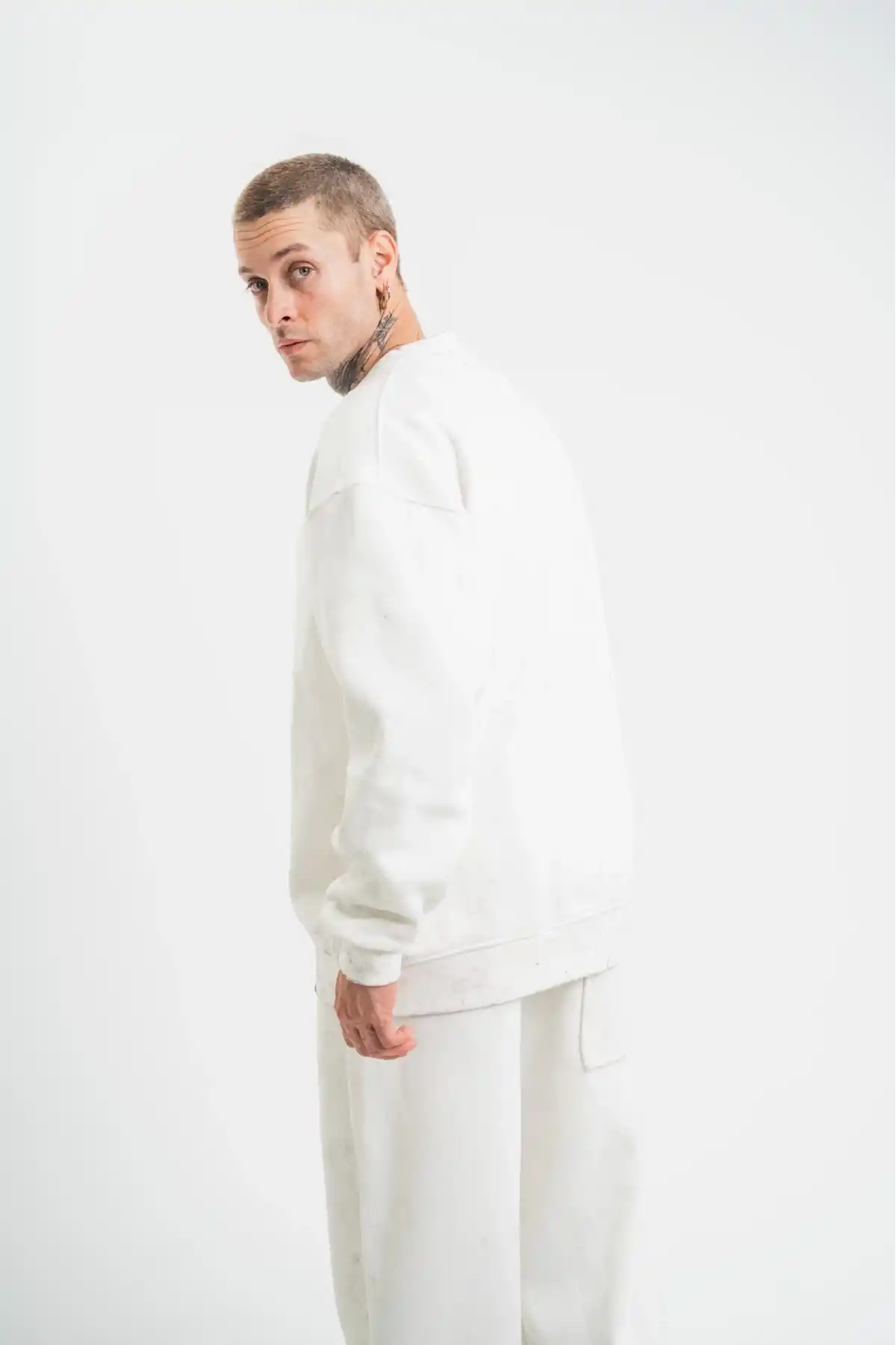 ERKEK Uzun Kol Bisiklet Yaka Yıkamalı SweatShirt - Beyaz