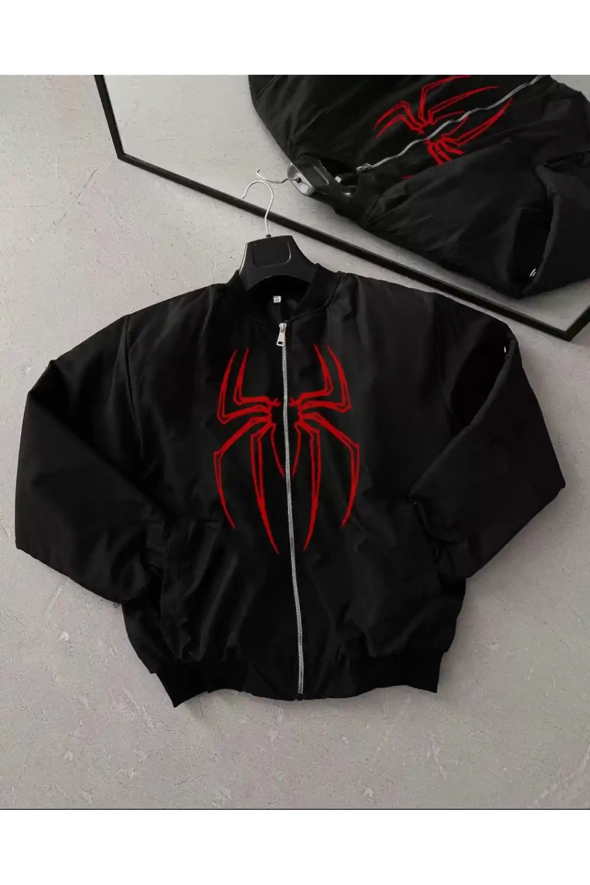 Örümcek Desenli Siyah Bomber Mont – Unisex Kullanıma Uygun, Fermuarlı Cepli, Kapitone Astarlı, Bahar Kış Günlük Giyim İçin Moda Ceket Modeli - Siyah