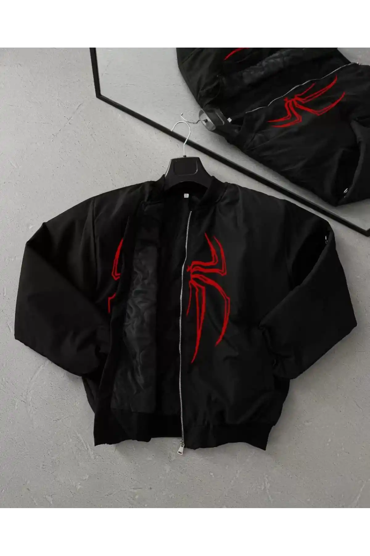 Örümcek Desenli Siyah Bomber Mont – Unisex Kullanıma Uygun, Fermuarlı Cepli, Kapitone Astarlı, Bahar Kış Günlük Giyim İçin Moda Ceket Modeli - Siyah