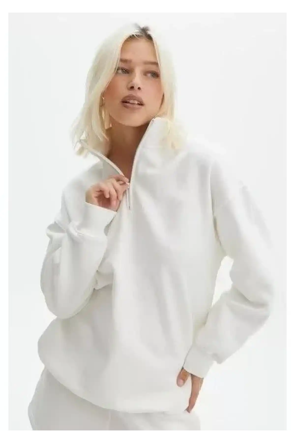 Unisex Uzun Kol Yarım Farmuarlı Yakalı Basic SweatShirt - Beyaz