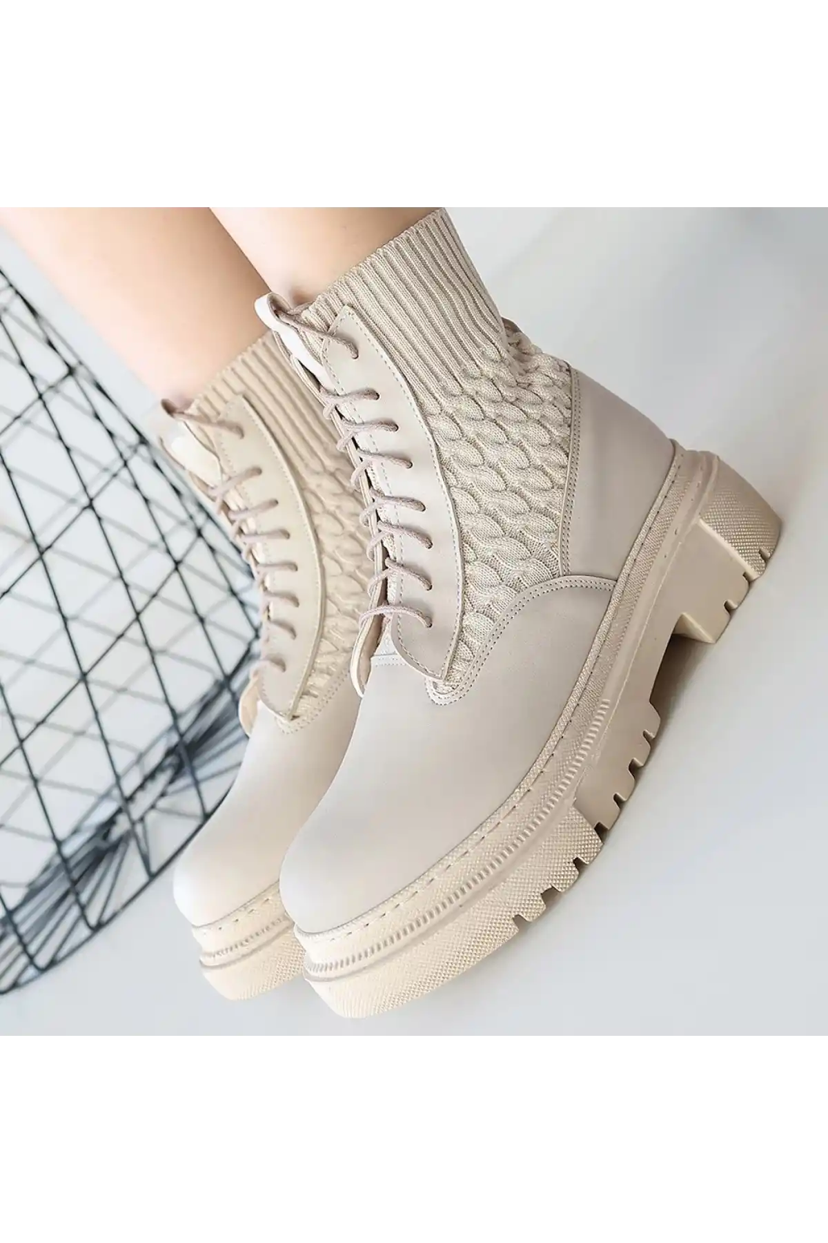 Utag Bej Cilt Bağcıklı Bot - GC