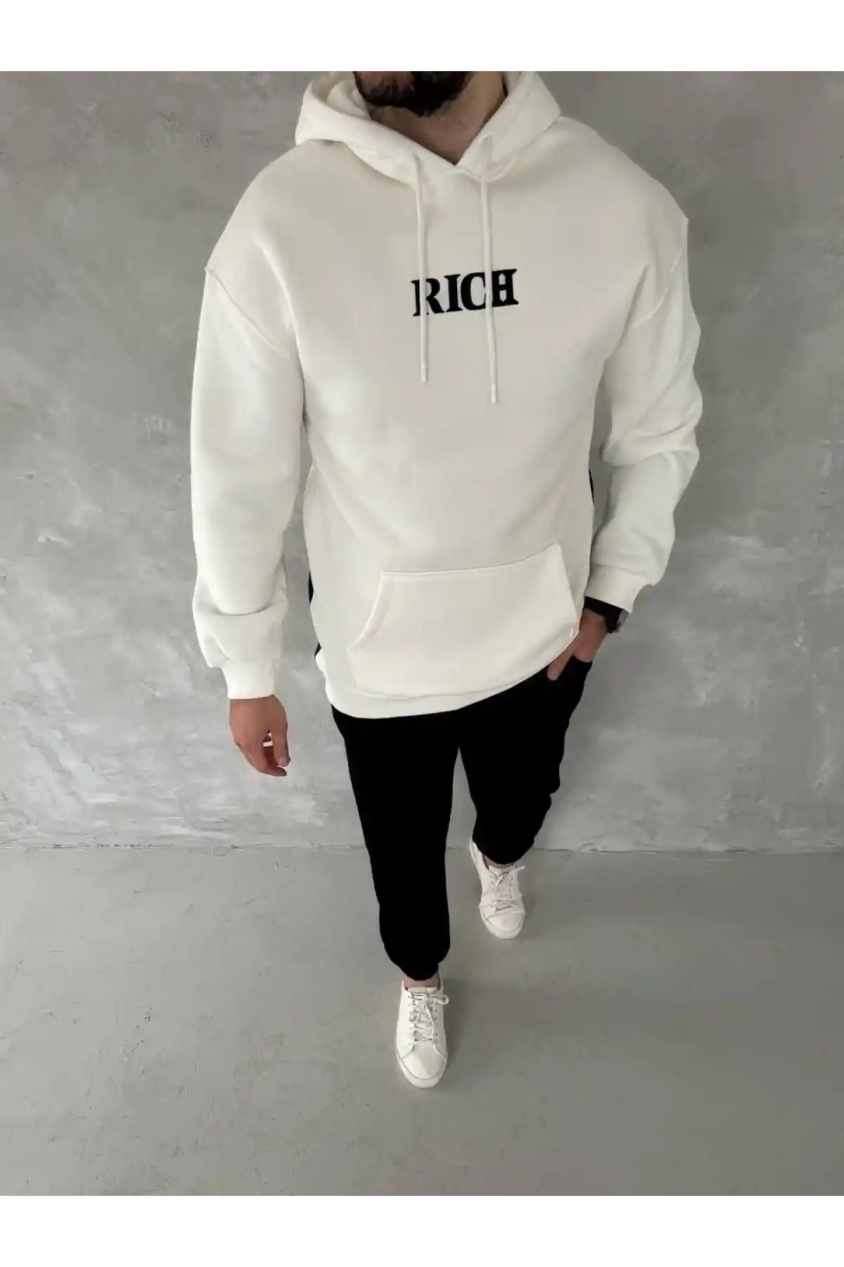 Uzun Kol Kapüşonlu Göğüs Baskılı SweatShirt - Beyaz