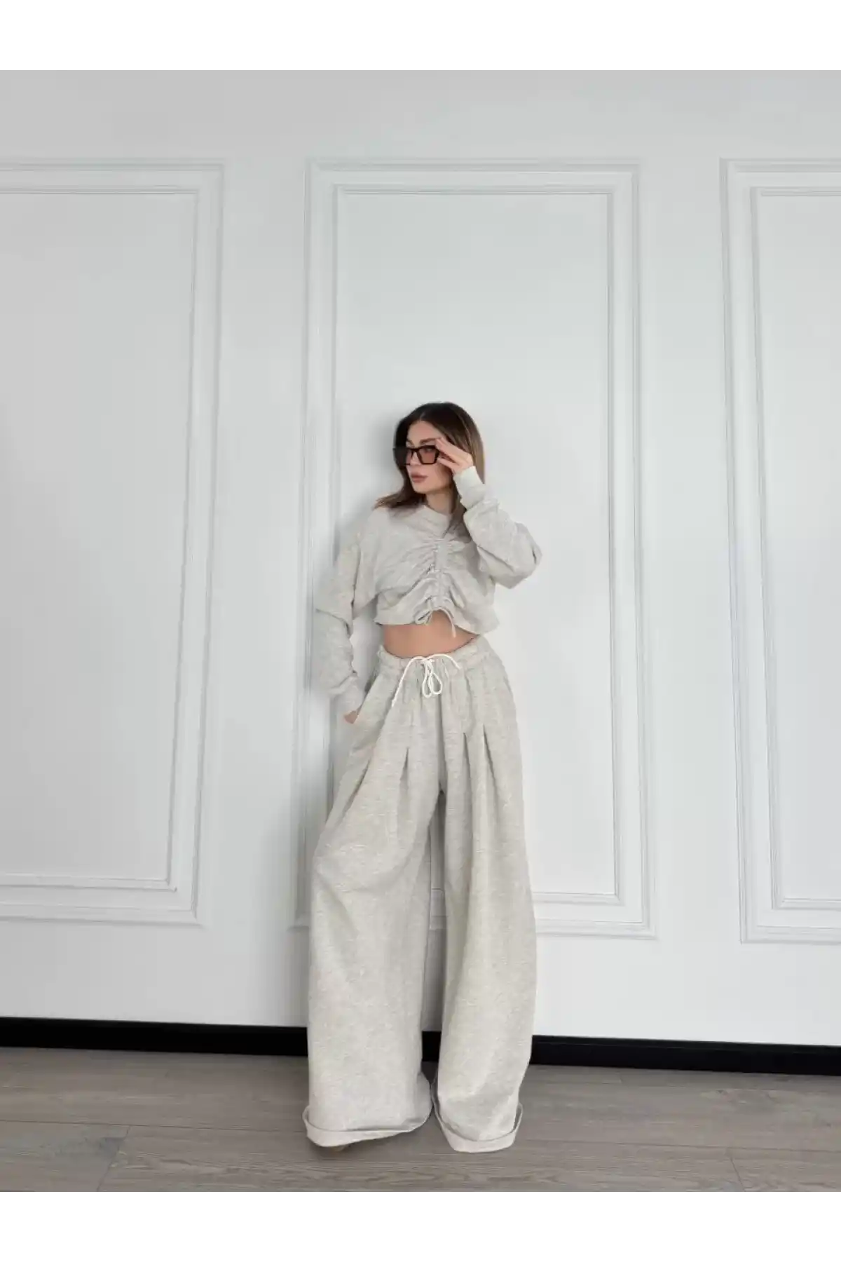 Uzun Kollu Önü İp Büzgülü Crop ve Pantolon İkili Takım - Gri