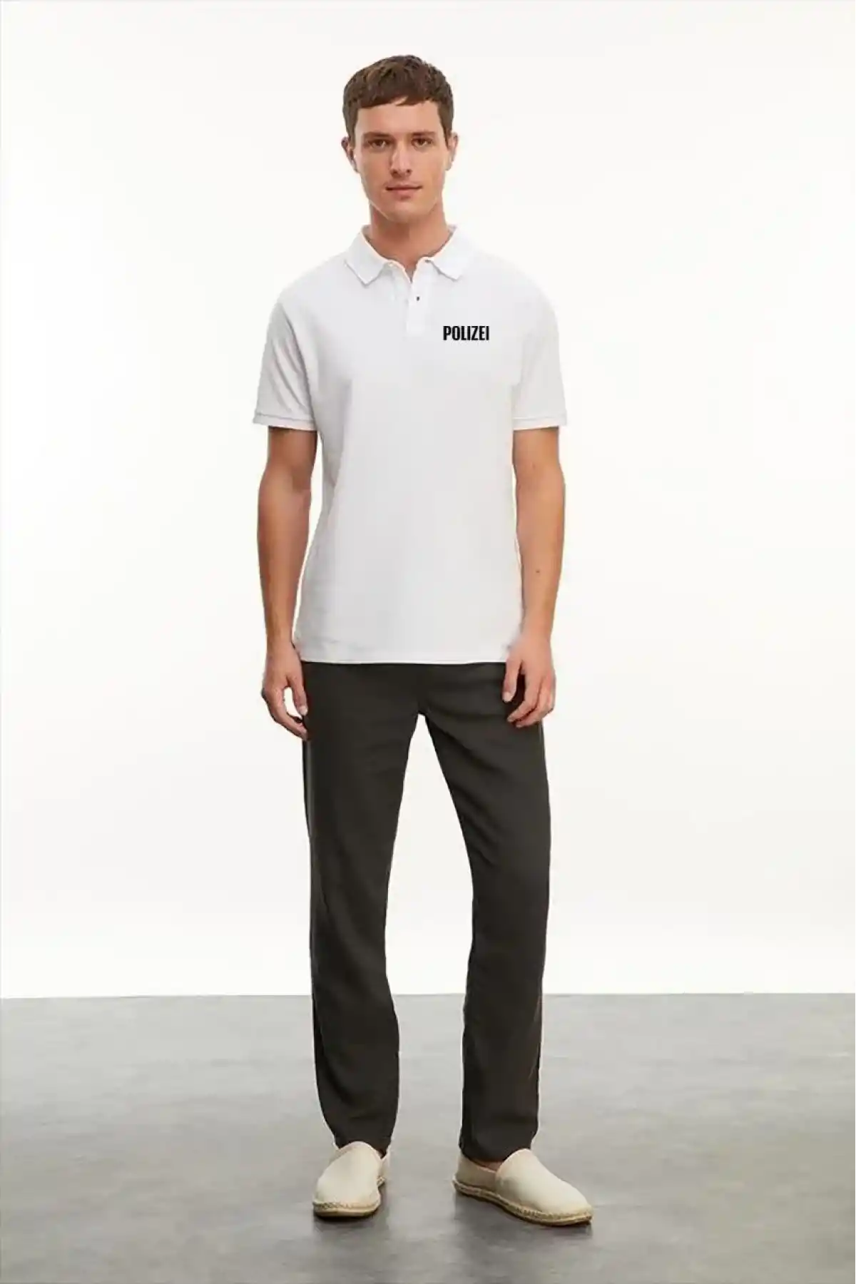 Yakası Düğmeli Yakalı Pike Baskılı T-Shirt - Beyaz