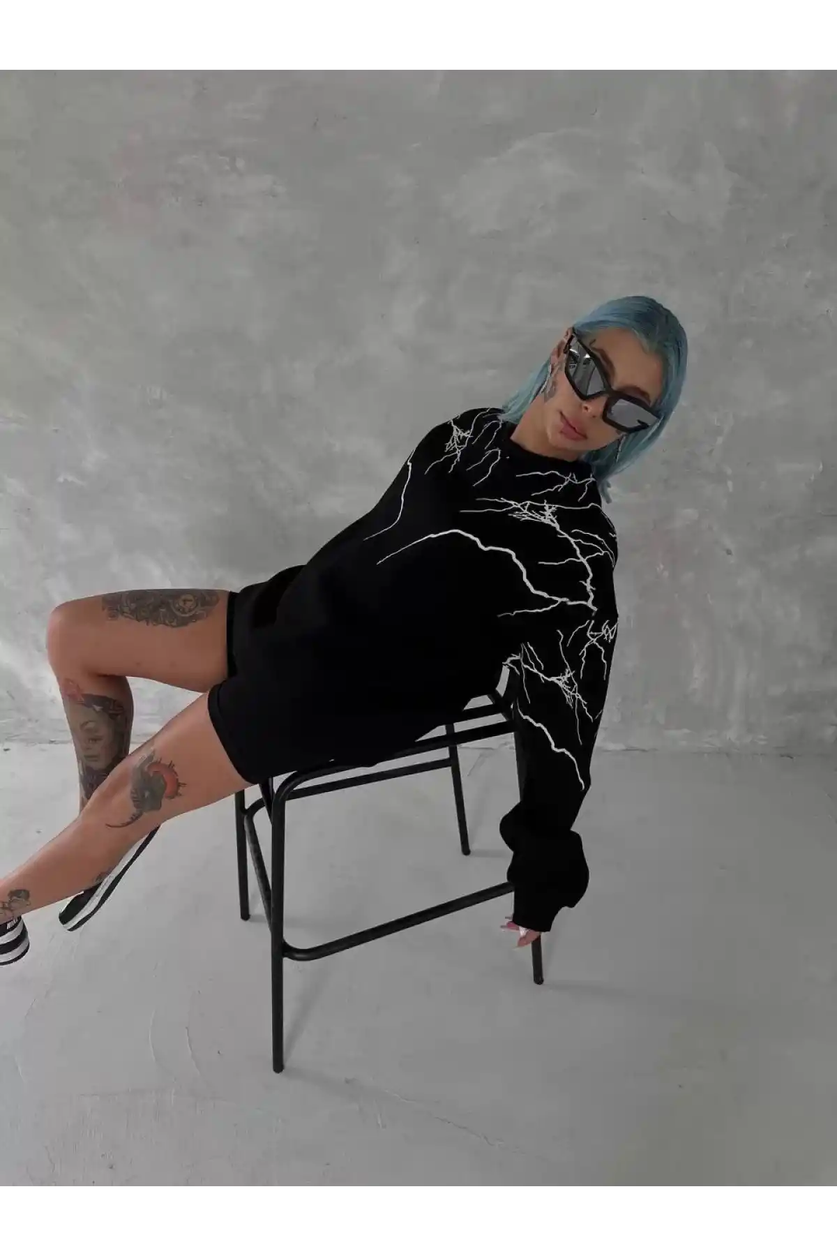 Yıldırım Baskılı Bisiklet Yaka SweatShirt - Siyah