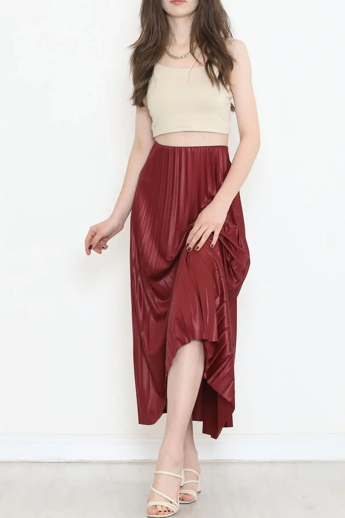 Zarif Ve Modern Pileli Parlak Krep Gizli Lastikli Bordo Etek ( GC )