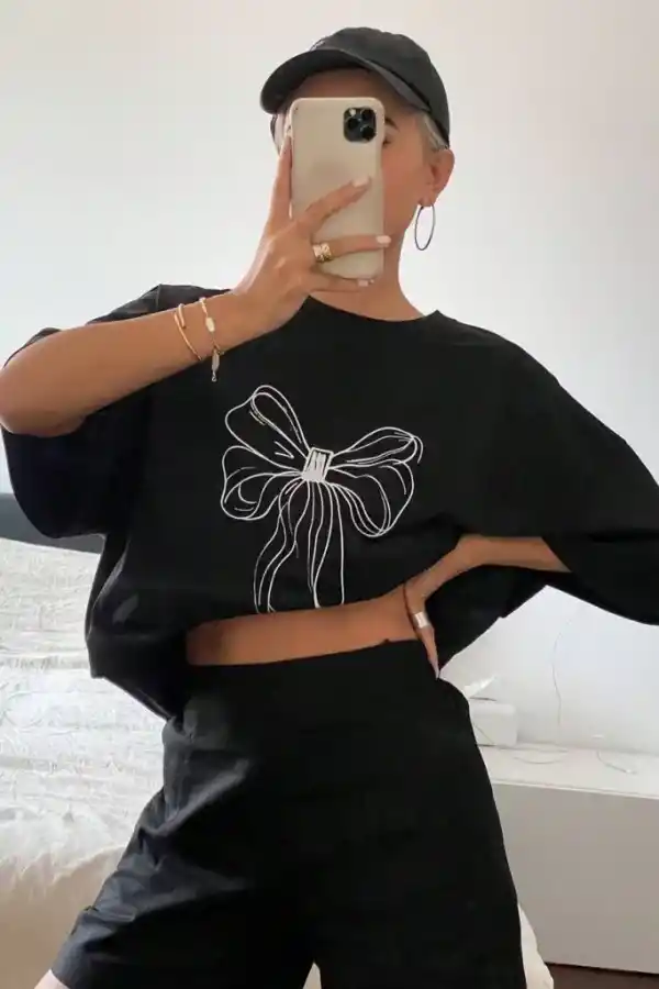 Kadın Fiyonk Baskılı T-Shirt Kısa Kol Bisiklet Yaka Oversize Tişört - Siyah