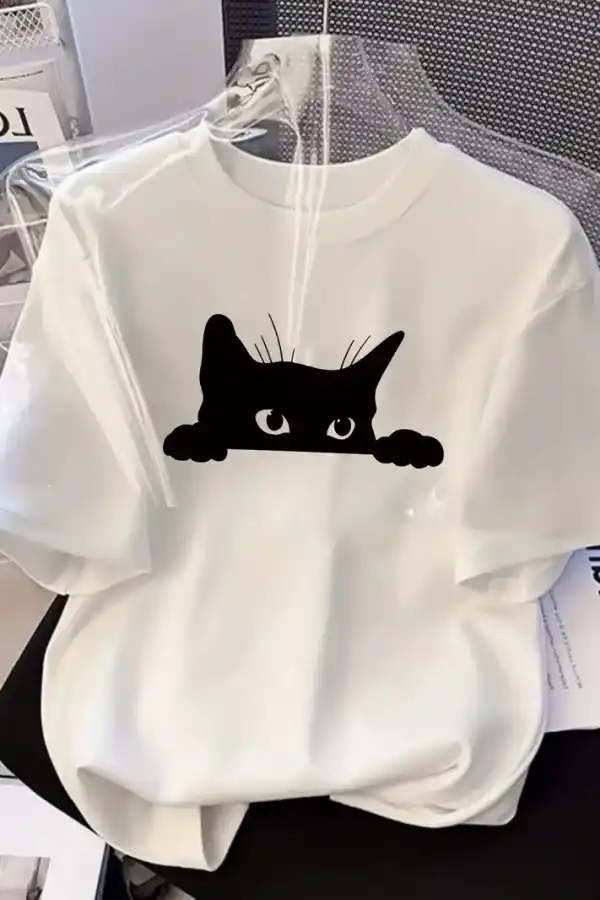 Kadınlar için Siyah Kedi Grafik Tişört - Oversize Kısa Kollu Üst Nefes Alabilir - Beyaz