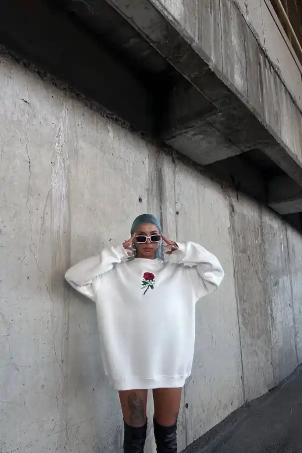 Kadın 3 iplik Pamuklu Bisiklet Yaka GÜL Baskılı SweatShirt - BeyazBeyaz