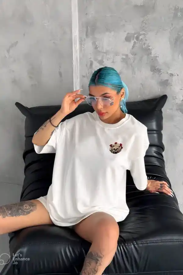 Kadın Kısa Kol Yazlık Tişört Bisiklet Yaka Kuru Kafa Baskılı T-Shirt - Beyaz
