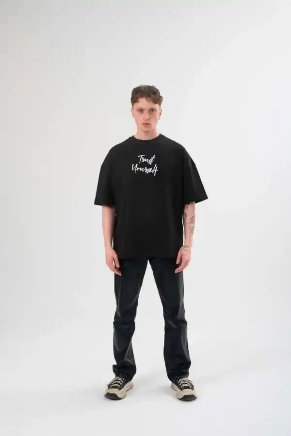 Erkek Kısa Kol Yazlık Tişört Bisiklet Yaka Baskılı Oversize T-Shirt - Siyah