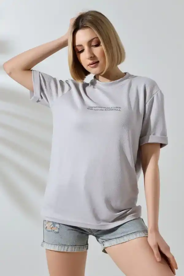 Kadın Bisiklet Yaka Baskılı Slim Fit T-Shirt - Boyalı Gri