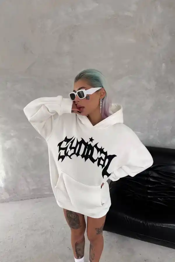 Kadın Oversize Kapüşonlu Cepli Baskılı 3 İplik Pamuklu Hoodie Sweatshirt - Beyaz