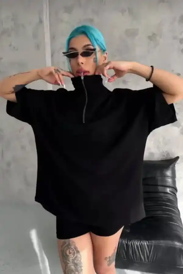 Kadın Yarım Fermuarlı Tişört Düz Oversize T-Shirt - Siyah