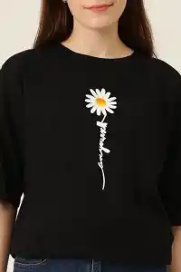 Kadın Papatya Baskılı T-Shirt Kısa Kol Bisiklet Yaka Oversize  Tişört - Siyah