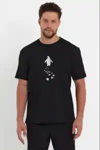 Erkek T-Shirt Nihilist Penguen Baskılı Bisiklet Yaka Kısa kol yazlık Tişört - Siyah