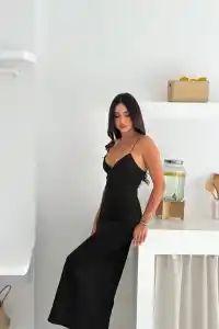 Kadın Askılı Uzun Elbise V Yaka Şık Gece Elbisesi Vücuda Oturan - Siyah