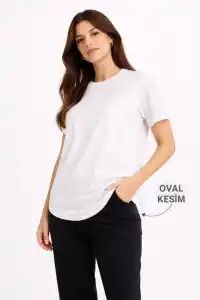 Kadın Basic T-Shirt Kısa Kol Bisiklet Yaka Oval Kesim Tişört - Beyaz
