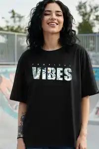 Kadın Kısa Kol Yazlık Tişört Bisiklet Yaka VIBES Baskılı T-Shirt - Siyah