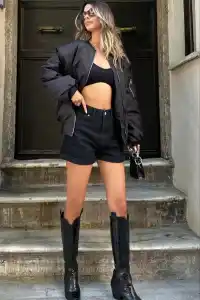 Kadın Oversize Bomber Ceket – Siyah, Fermuarlı, Sokak Modası Tarzı Mont - Siyah