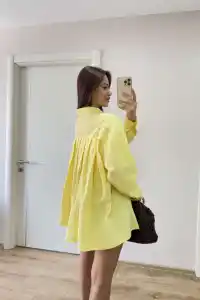 Poplin Kadın Yakalı Yandan Yırtmaçlı Arka Pens Detaylı Gömlek - Sarı