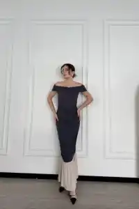 Kadın Striptiz Omuzlu Uzun Elbise- Füme