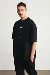 Erkek Baskılı T-Shirt Kısa Kol Bisiklet Yaka Regular Fit Rahat Kalıp Tişört - Siyah