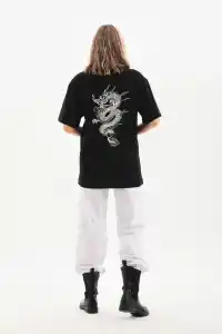 Kadın Kısa Kol Yazlık Tişört Bisiklet Yaka Ejderha Baskılı T-Shirt - Siyah