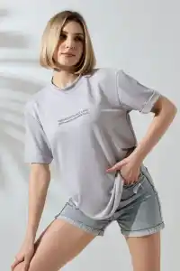 Kadın Bisiklet Yaka Baskılı Slim Fit T-Shirt - Boyalı Gri