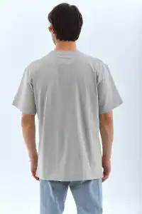 ERKEK Tişört TAŞ Detaylı Bisiklet Yaka  Kısa kol T-Shirt - Gri