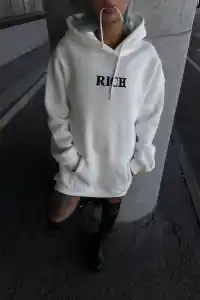 Kadın Kapüşonlu Kanguru Cepli Sweatshirt 3 İplik Pamuklu Baskılı Hoodie - Beyaz