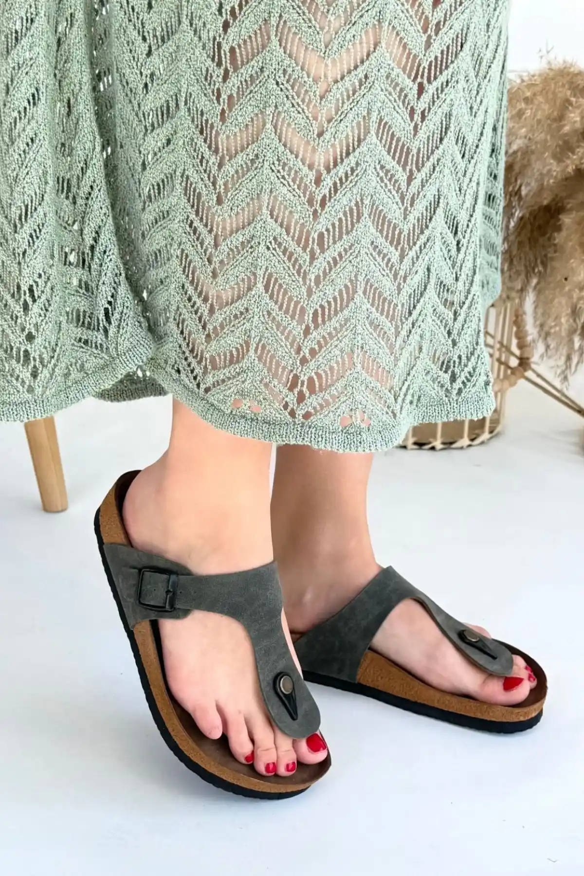 Aksar Haki Yeşil Nubuk Parmak Arası Terlik - GC