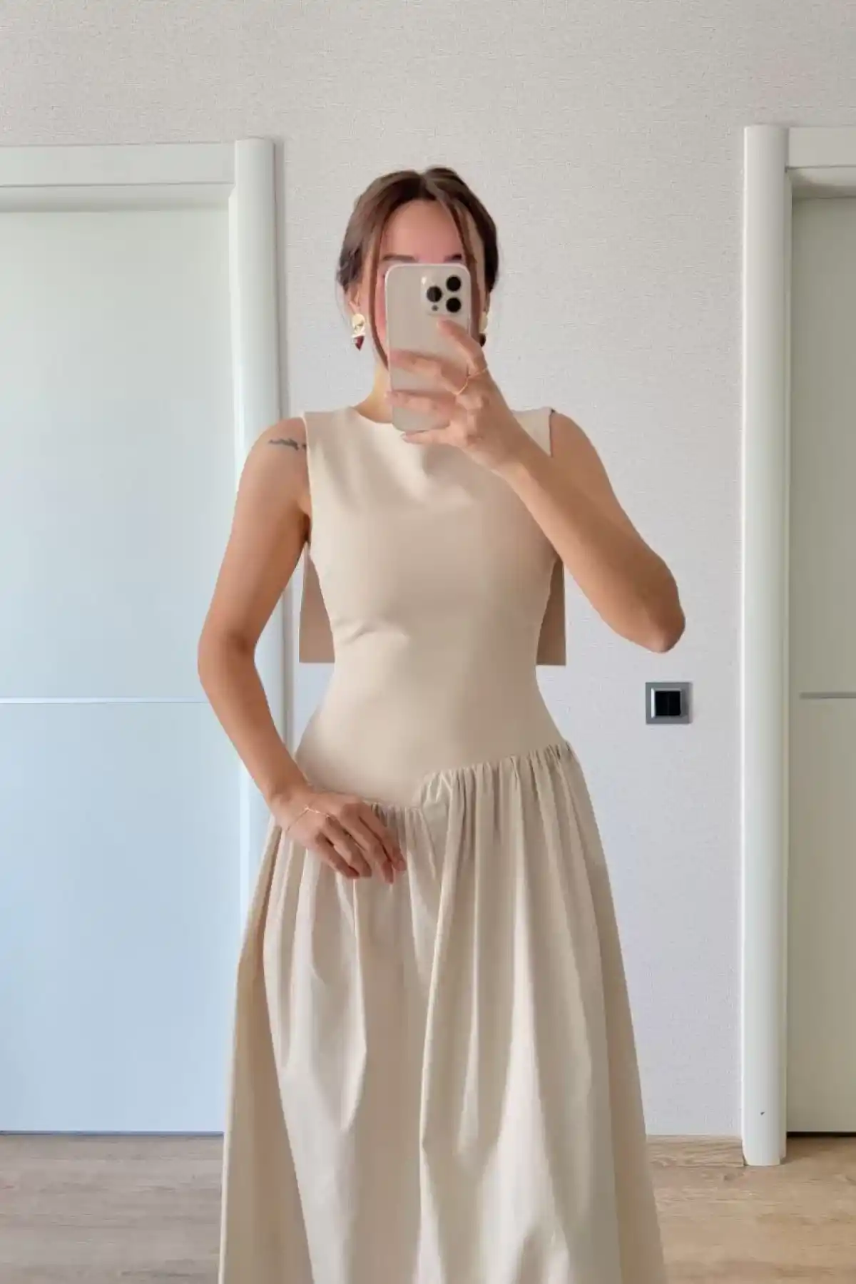 Krep Arkası Kanat Arka Ön Pens Detaylı Uzun Kadın Elbise - Bej