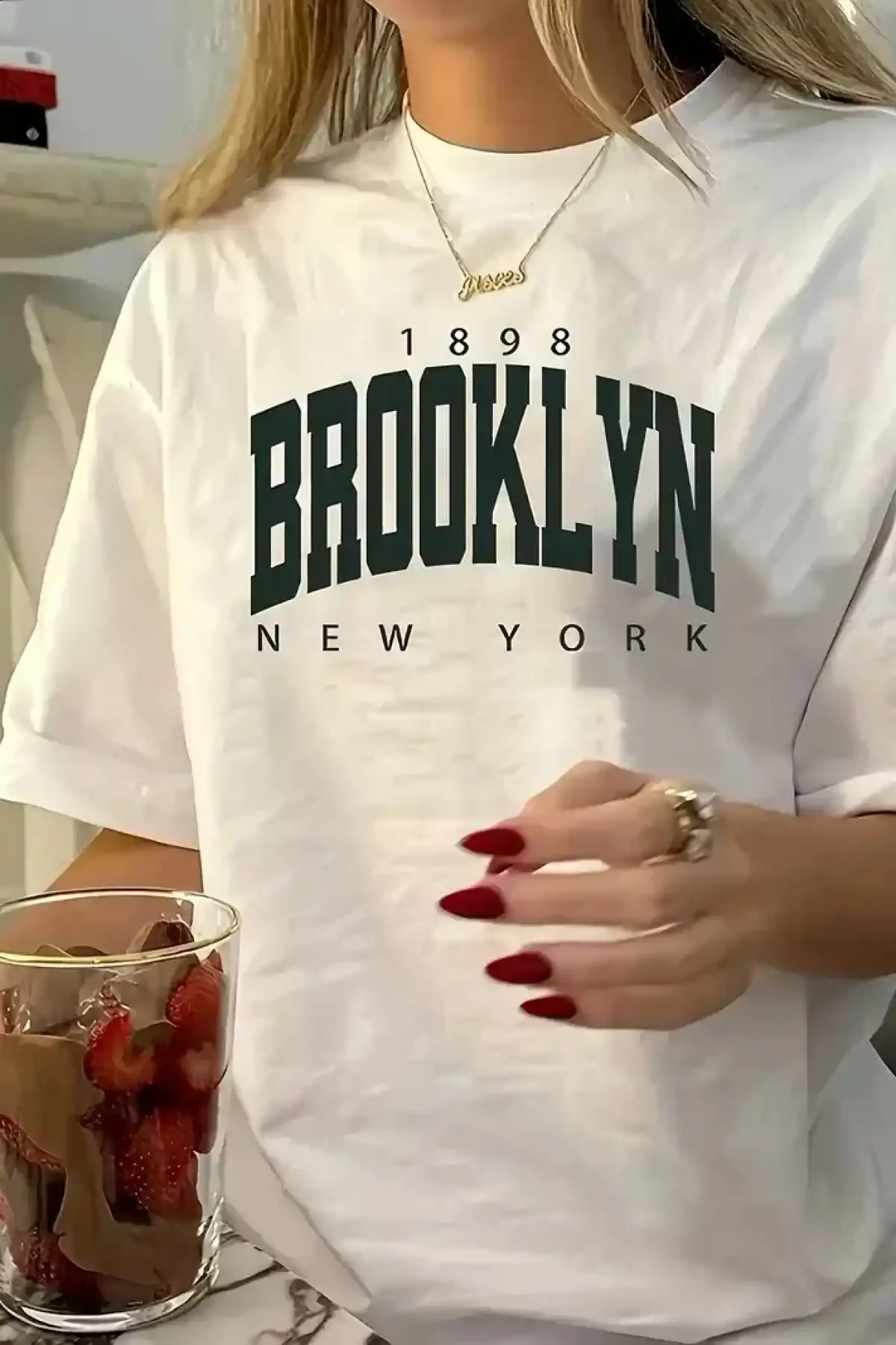 Brooklyn Harf Baskılı Düşük Omuzlu T-shirt, Rahat Kısa Kollu Bol T-shirt, Kadın Giyim - Beyaz