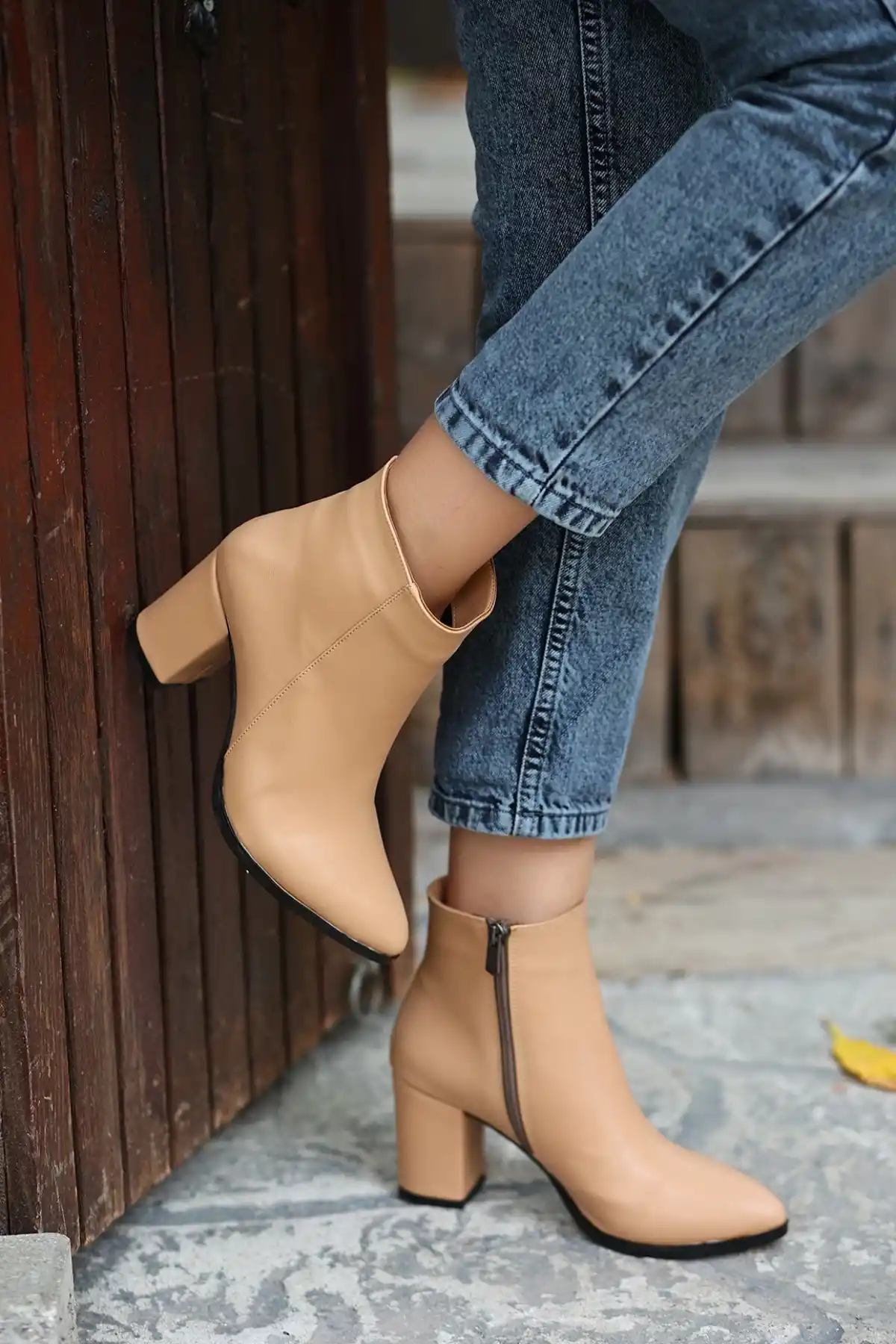 Biya Krem Cilt Topuklu Bot - GC