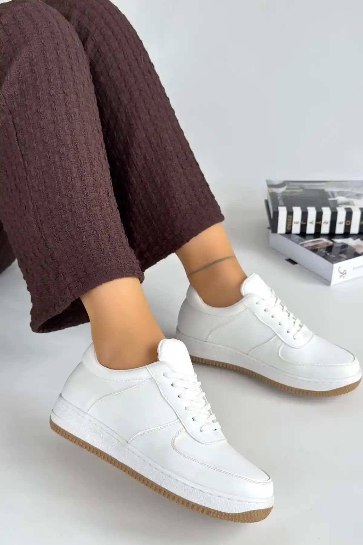 Ceyyan Beyaz Cilt Bağcıklı Spor Ayakkabı - GC