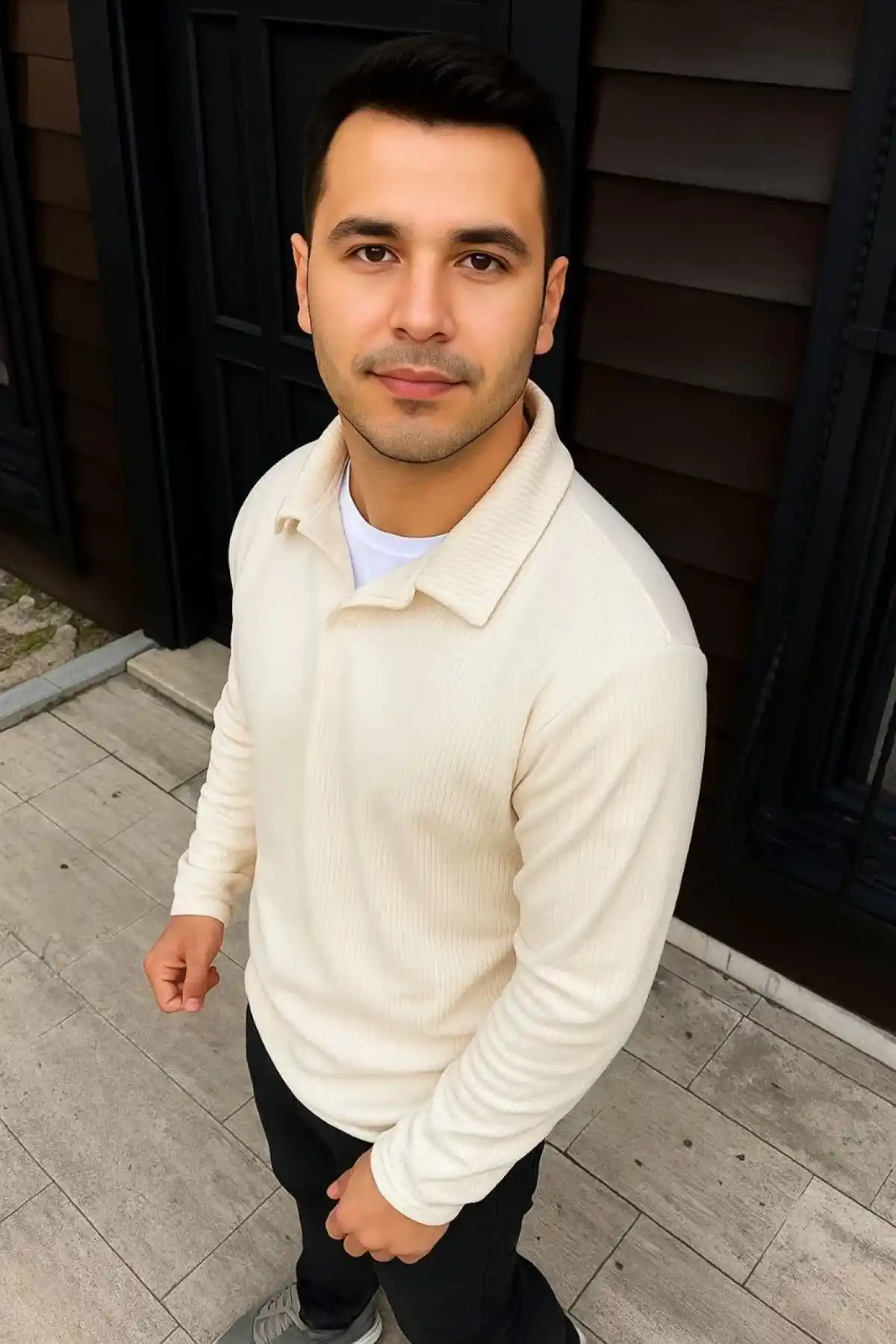 Erkek Fitilli Polar Sweatshirt – Düğmesiz Polo Yaka, Oversize Rahat Kalıp, Kalın Polar Kumaş, Kışlık ve Baharlık Şık Günlük Üst - Beyaz