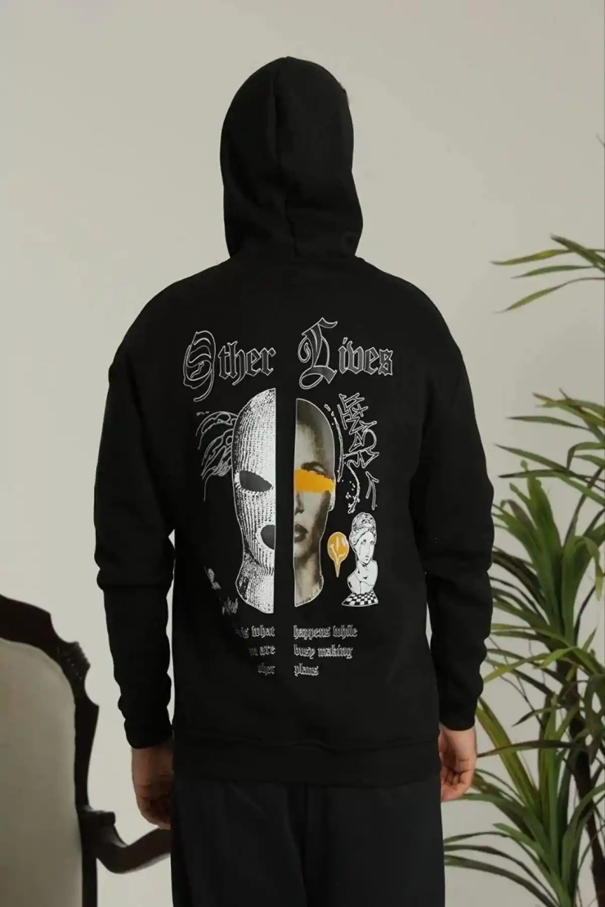 Erkek Kapşonlu Sweatshirt – Oversize Üç İplik Şardonlu Hoodie, “Other Lives” Ön & Arka Baskılı, Kanguru Cepli, Kışlık Rahat Günlük Stil - Siyah