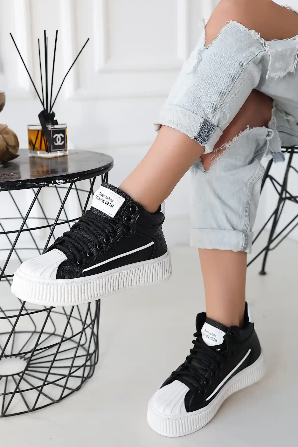 Estim Siyah Cilt Bağcıklı Spor Ayakkabı - GC