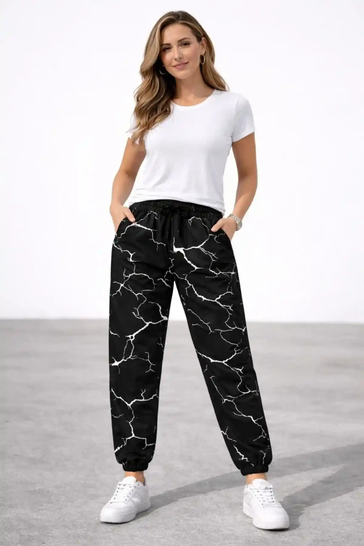 Kadın Dijital Baskılı Eşofman Altı Üç İplik Şardonlu Lastikli Paça Cepli Kalıp - Siyah