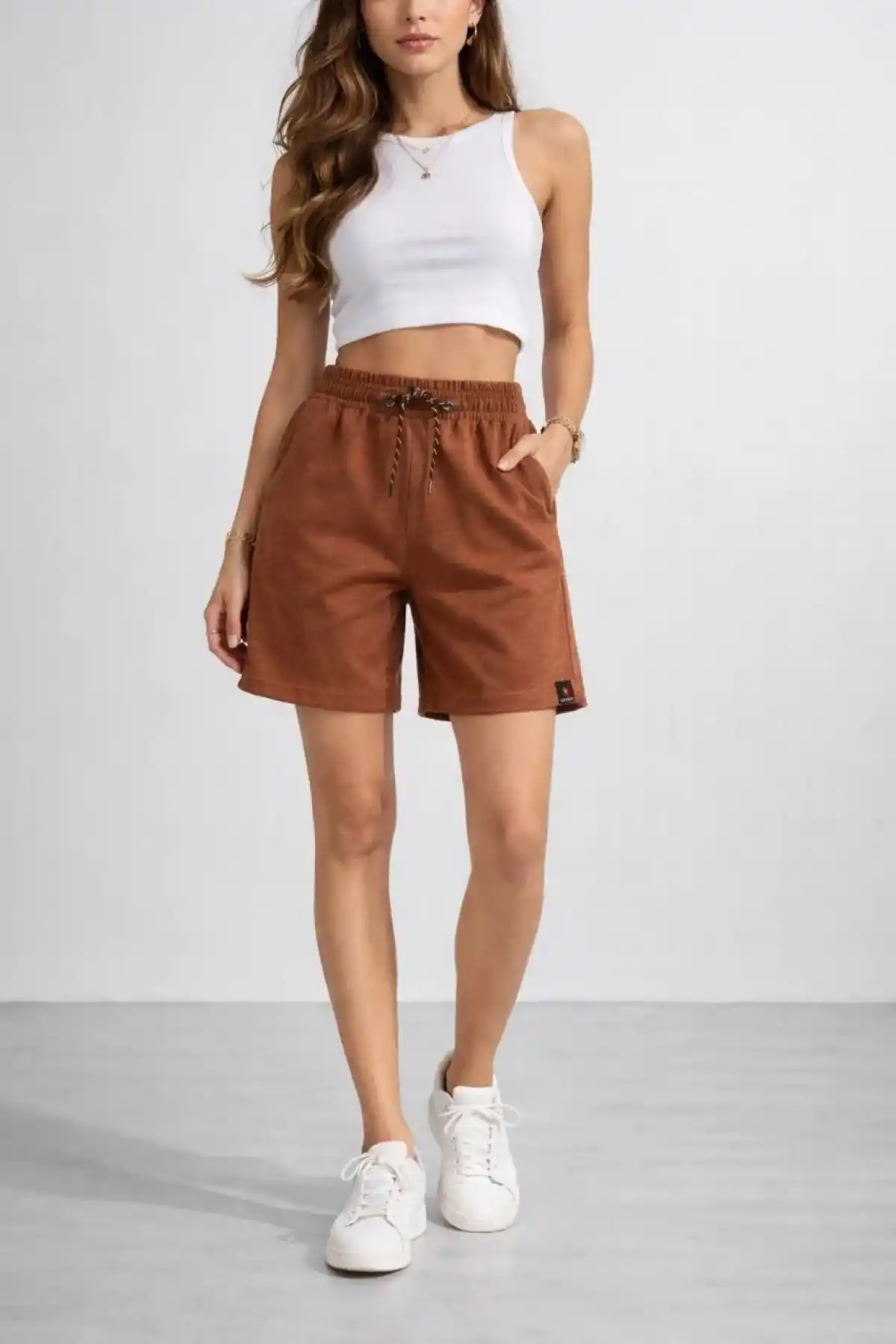 Kadın Dokuma otoban Şort Beli Lastikli Bağcıklı Cepli Kesim Şort - Kahverengi