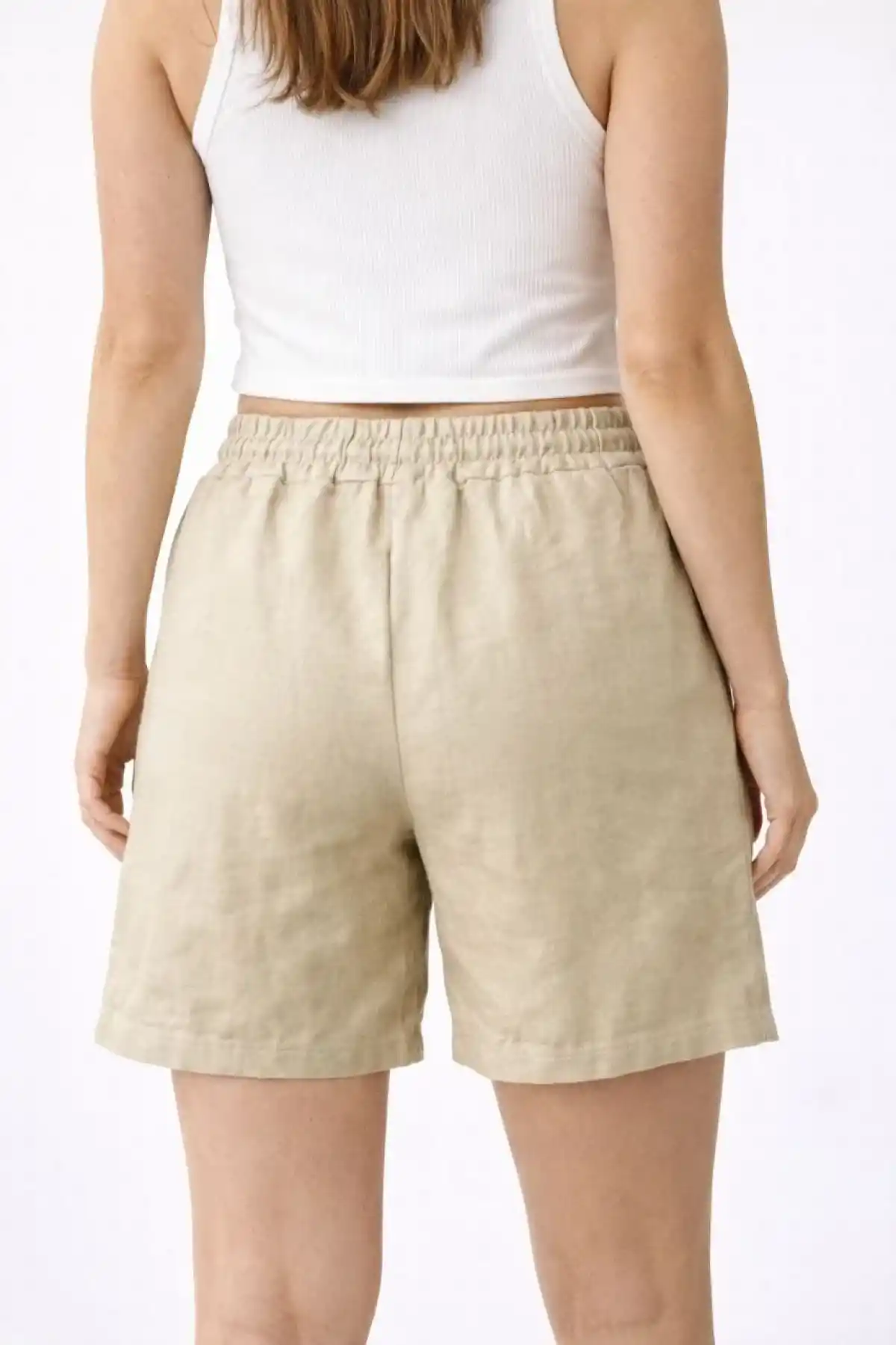 Kadın Keten Kumaş Cepli Rahat Kesim Bel Lastikli Şort - Bej