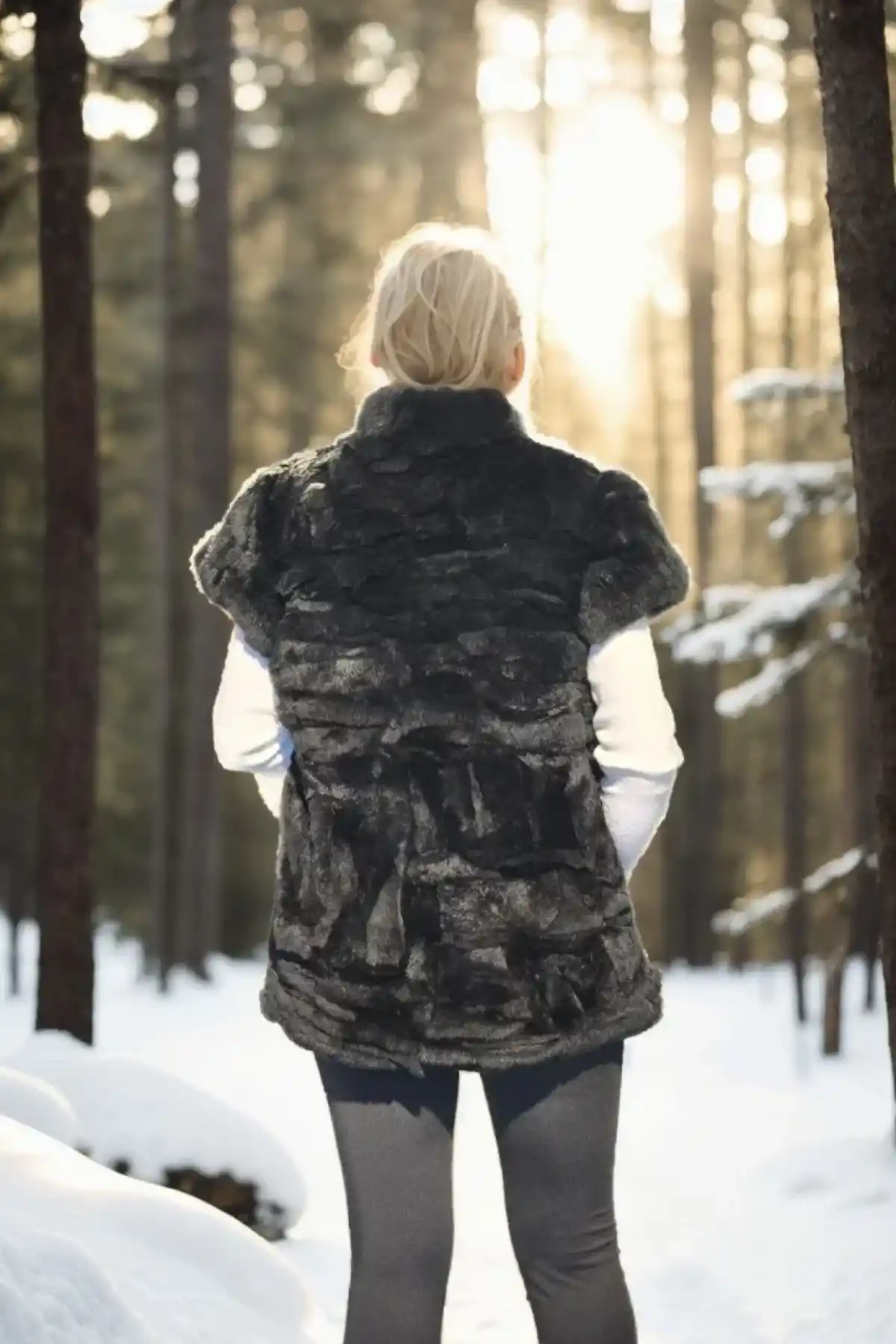 Kadın Kolsuz Hakiki Kürk - Siyah