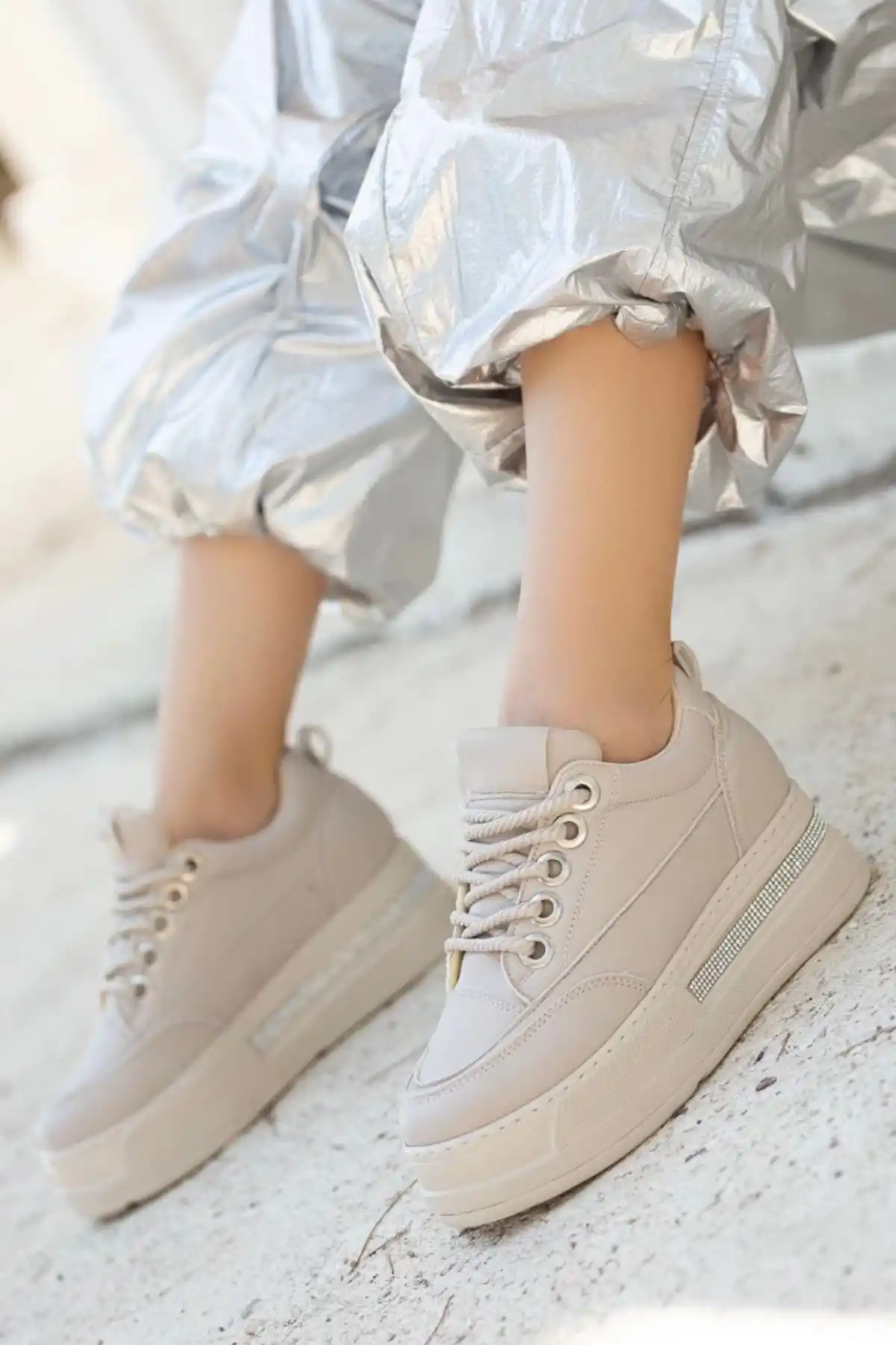 Lulu Bej Cilt Bağcıklı Spor Ayakkabı - GC