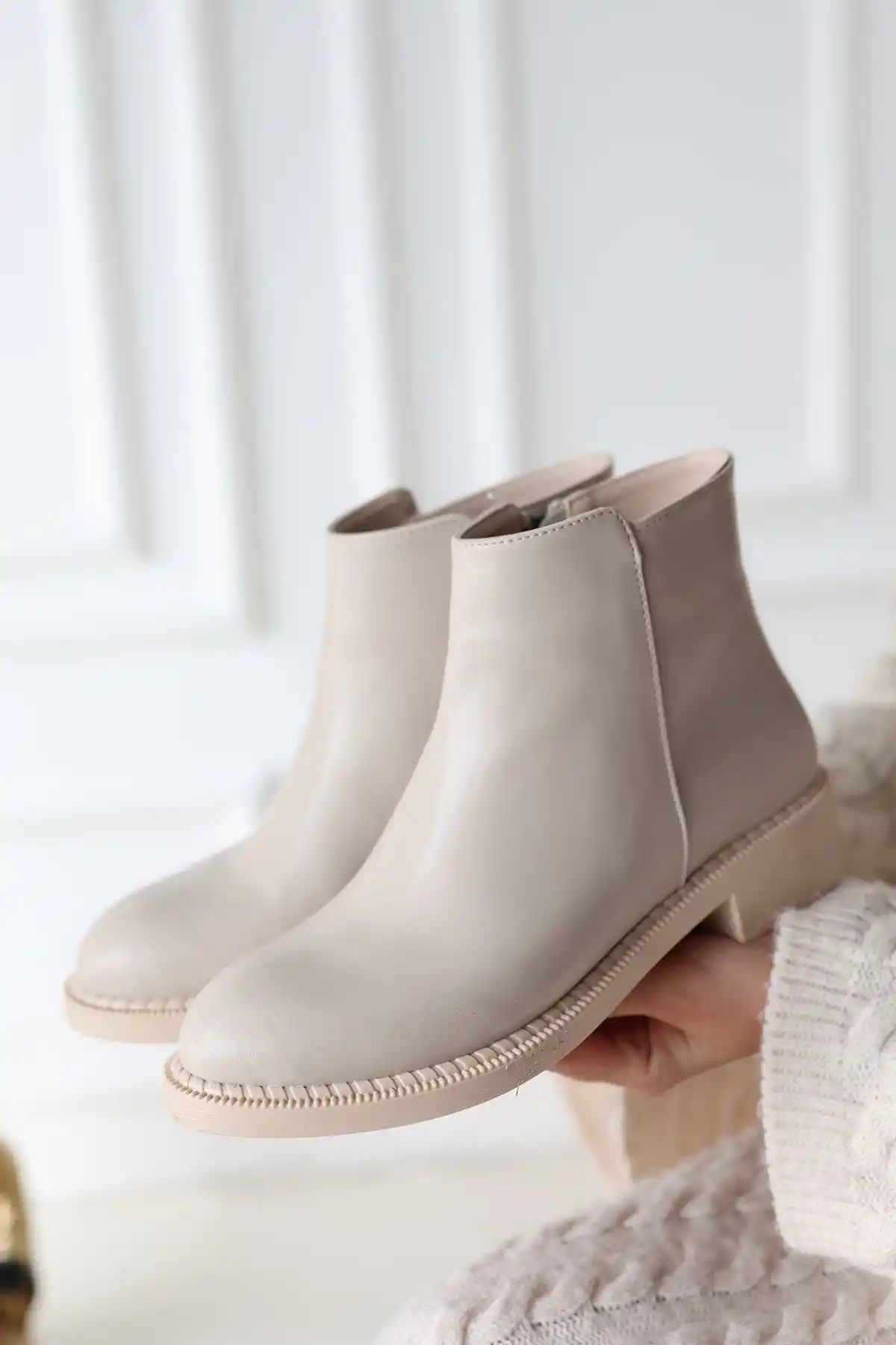 Moed Bej Cilt Topuklu Bot - GC