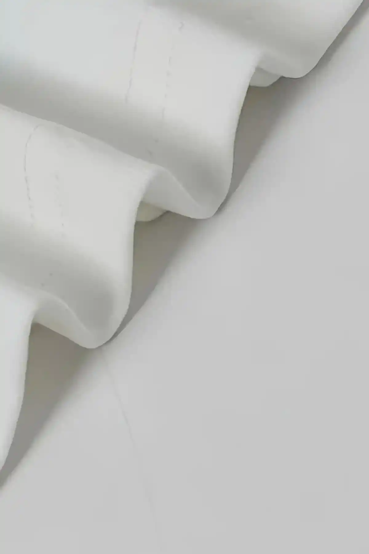 Ördek Baskılı ve Yuvarlak Yakalı Kadın Günlük Büyük Boy Siyah Tişört. - Beyaz